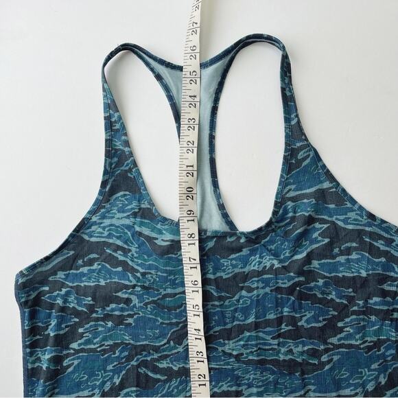 Lululemon Tech Mesh Singlet Tank Blue Camo - Picture 6 of 6